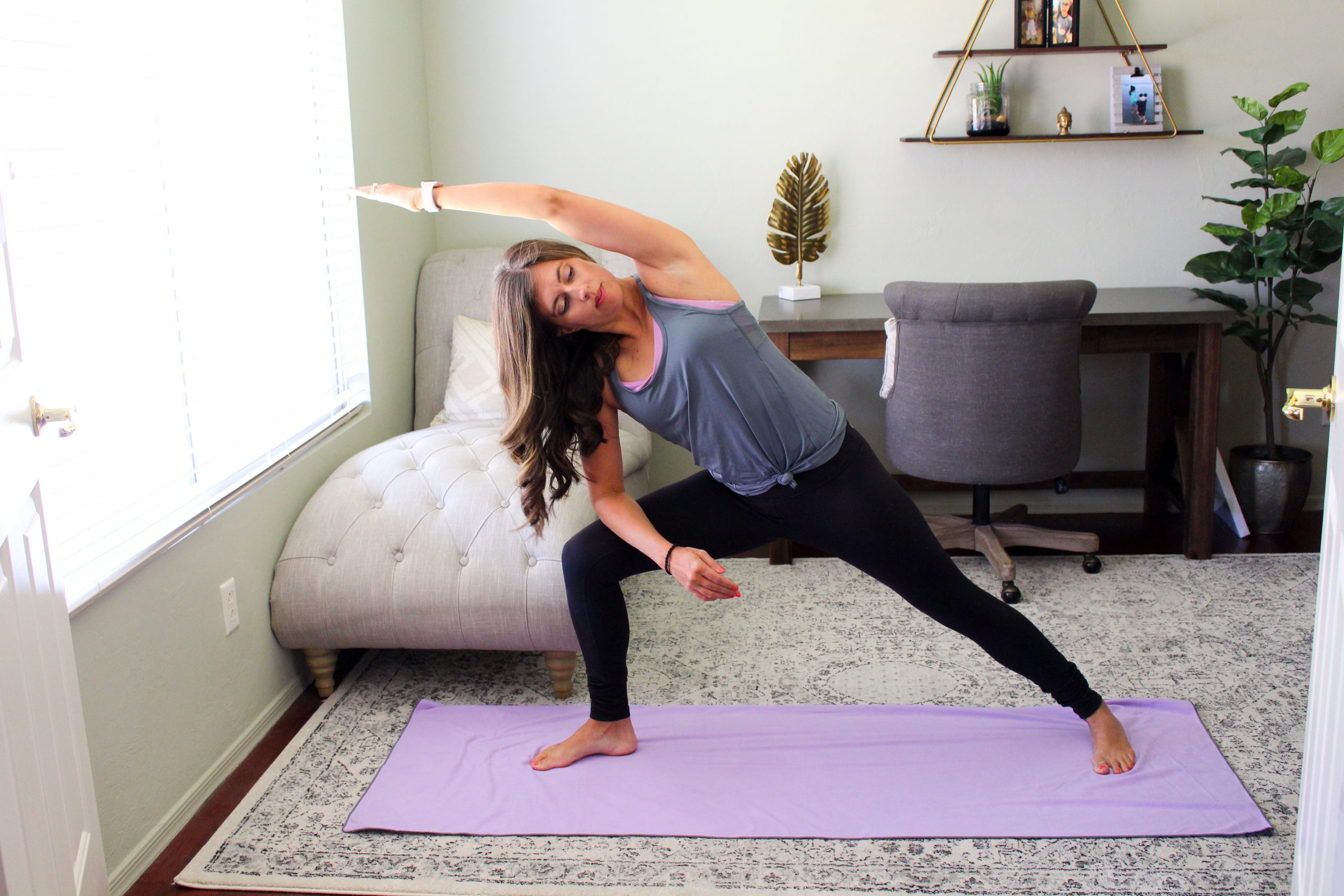15 minute restorative yoga flow for crazy times (video) - The Fitnessista