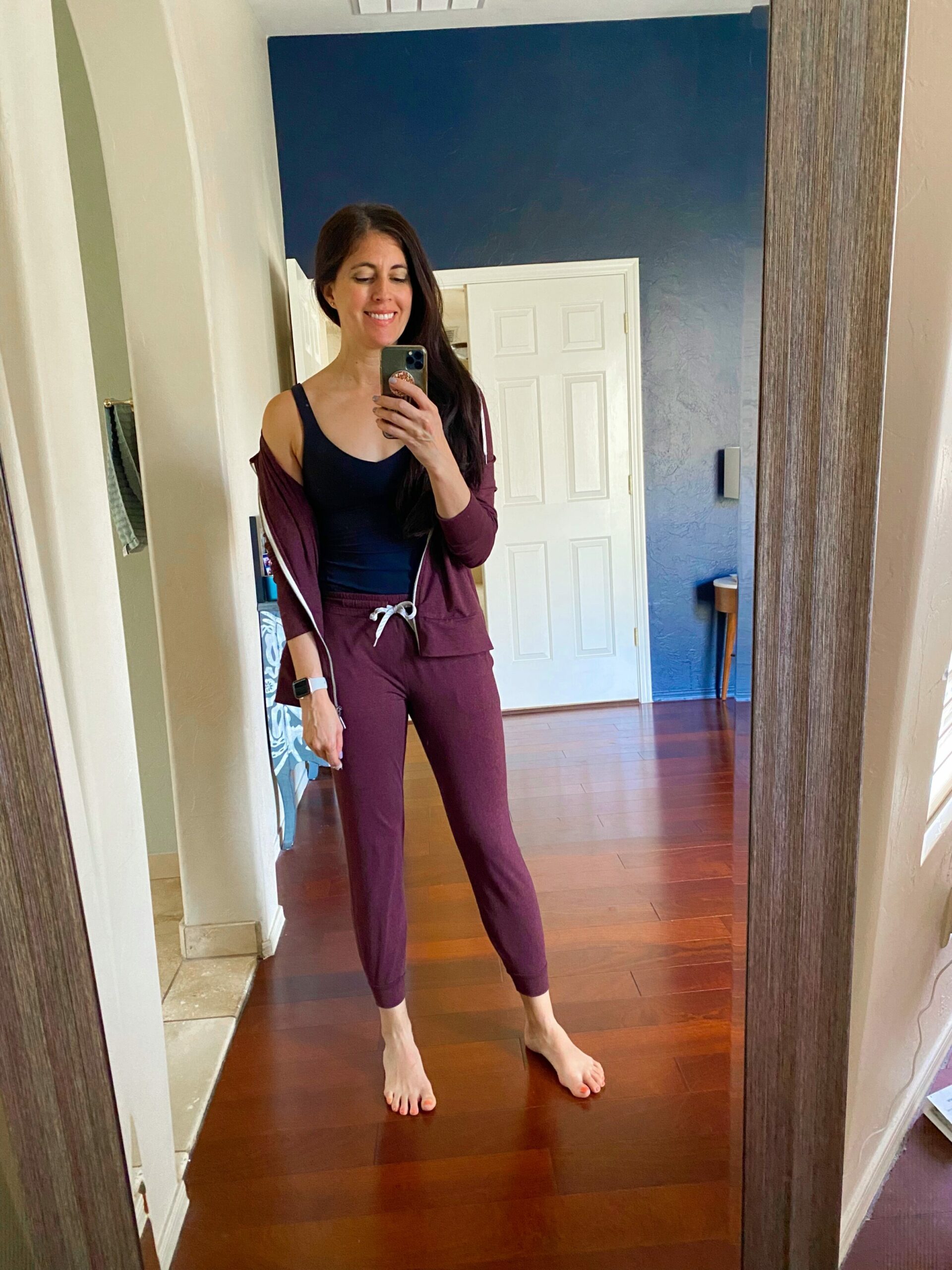 Align tank & Dance Studio Joggers do the joggers look too small? : r/ lululemon