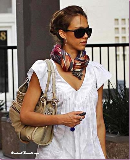 Jessica_Alba_wears_Tolani