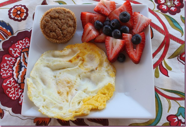 egg, fruit muffin