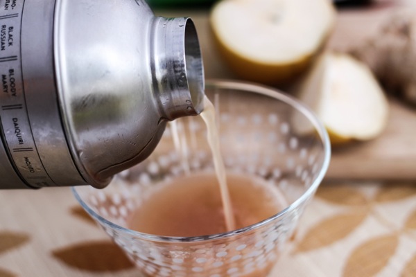 apple pear ginger saketini recipe