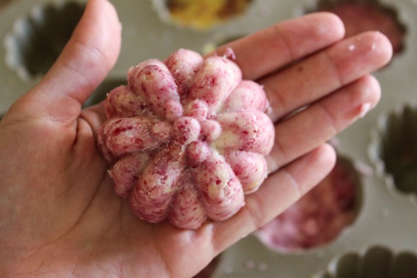 flower-shaped pink bath bomb