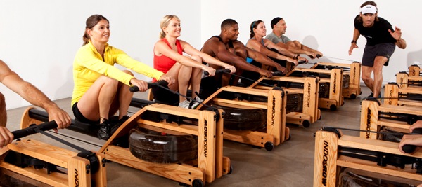 https://fitnessista.com/wp-content/uploads//2014/01/rowing-class-blur.jpg