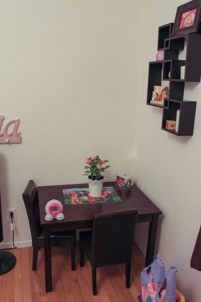 Toddler room  1 of 1 4