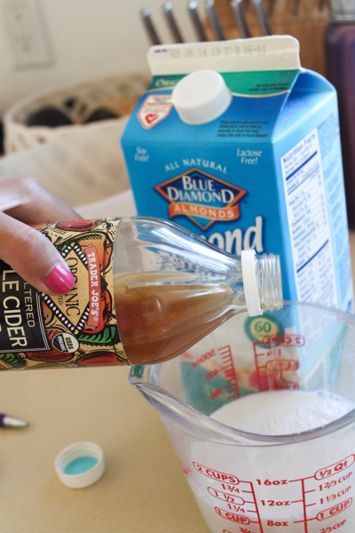 making buttermilk with almond milk and vinegar