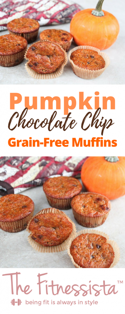 A grain-free treat, with a soft fluffy texture. Serve these pumpkin chocolate chip muffins for holiday brunch, or make a double batch to freeze for the week | fitnessista.com