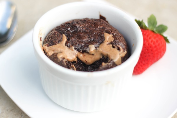 Paleo molten chocolate cake with almond butter 