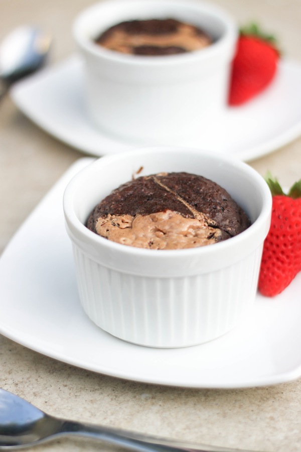 Paleo molten chocolate cake with almond butter 