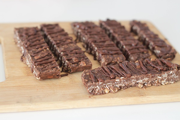Chocolate protein bars