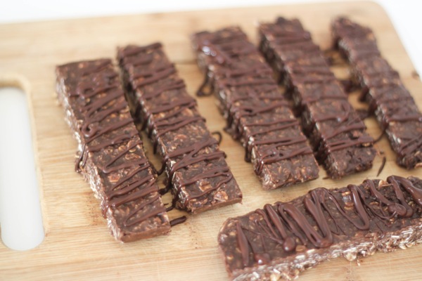 Chocolate protein bars