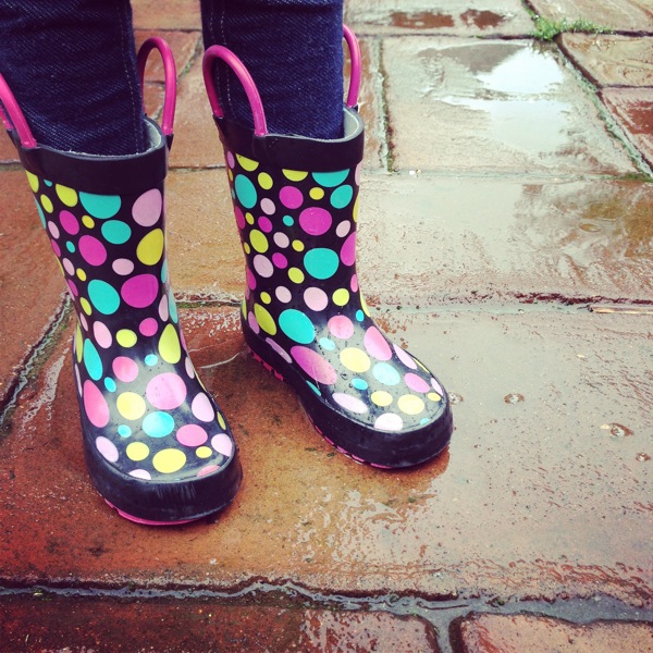 Rain boots2