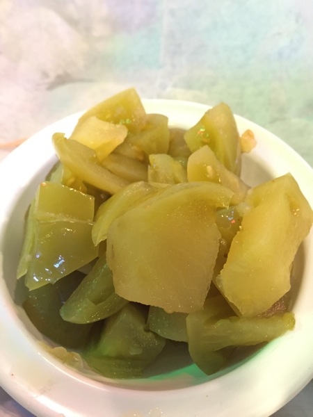 Pickled green tomatoes