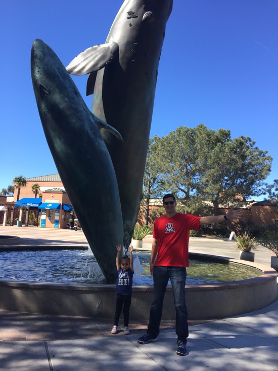 Tom and liv at aquarium