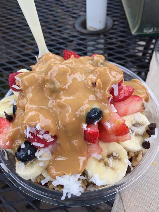 Acai bowl w pb