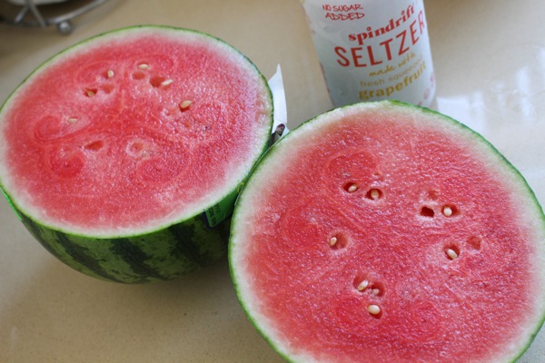 Melon and sparkling water  1 of 1