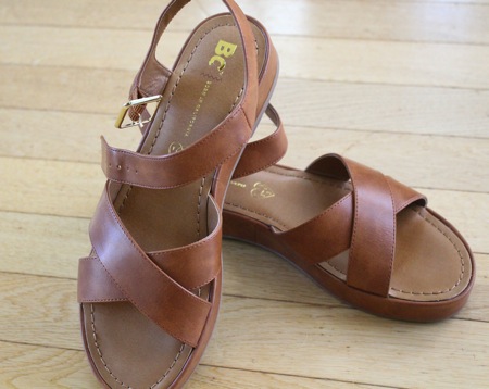 Vegan sandals 1 of 1