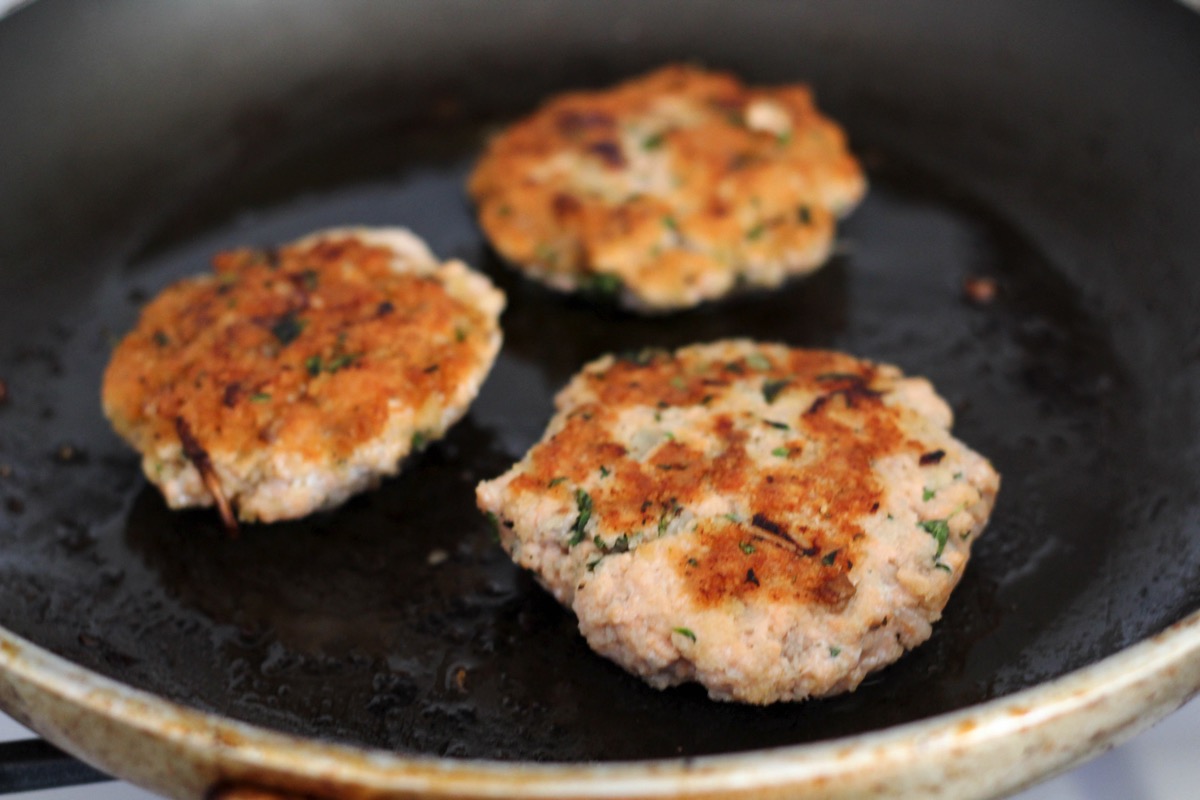 Salmon burgers