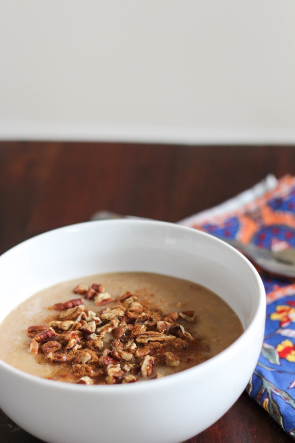 Overnight Slow Cooker Apple Cinnamon Oatmeal - Diary of A Recipe