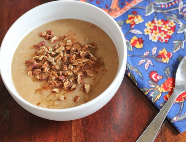 Overnight Slow Cooker Apple Cinnamon Oatmeal - Diary of A Recipe