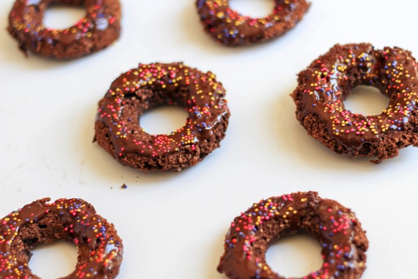 Chocolate protein donuts 