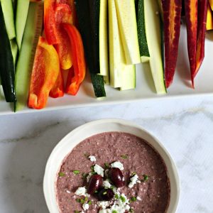 Kalamata olive dip that tastes just like the dip fro, True Food Kitchen. Perfect for party appetizers or as a healthy snack with veggies. Gluten-free. www.fitnessista.com