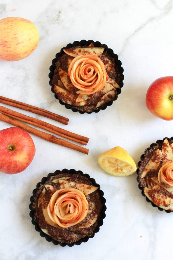 Gluten-free and vegan apple tarts with an almond meal crust. This recipe is perfect for when you want a sweet treat minus the sugar crash. fitnessista.com