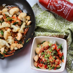 This sriracha chicken and cauliflower stir fry is the perfect healthy dinner or lunch option. It’s high in protein, gluten-free, dairy-free, and family-friendly. Pack up the extras as lunch, or enjoy as part of your weekly meal prep. fitnessista.com