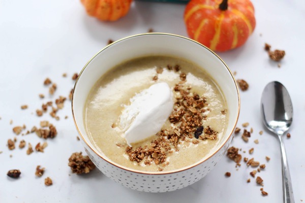 https://fitnessista.com/wp-content/uploads//2017/10/pumpkin-pie-protein-smoothie-bowl-3.jpg