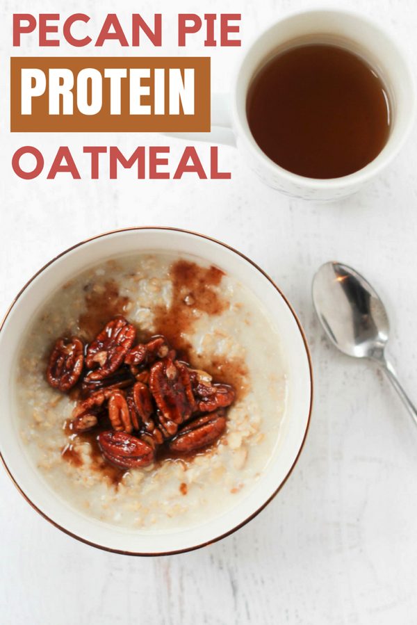 Pecan pie protein oatmeal! A super healthy and delicious fall breakfast option. Whipped egg whites give it extra protein and top with the sweet pecan topping. fitnessista.com #oatmealrecipe #pecanpieoatmeal