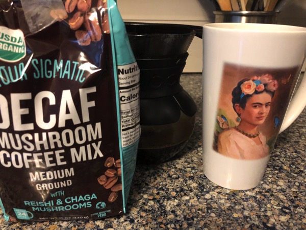 Four Sigmatic decaf mushroom coffee mix