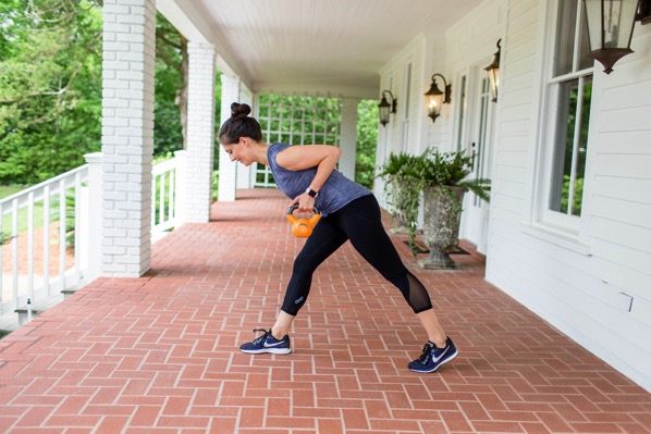 Quick and sweaty 1 kettlebell workout you can do anywhere. All the details at fitnessista.com