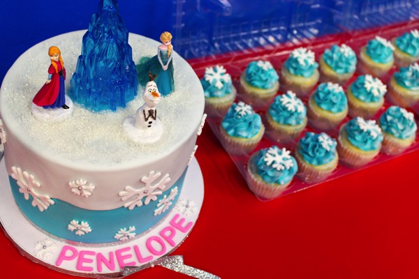 Frozen theme cake for birthday party