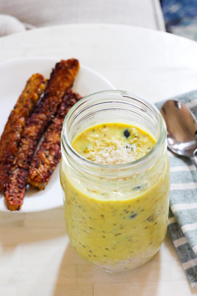 Ginger and turmeric overnight oats. fitnessista.com