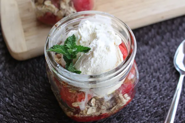 Healthy Easter Recipes: Crumble in a Jar