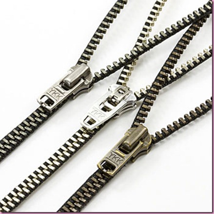 042709_zipper_necklace_big