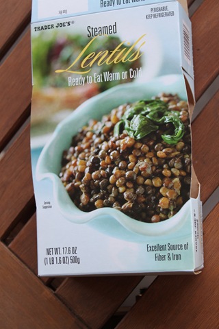 Red and green quinoa lentil salad - The Fitnessista