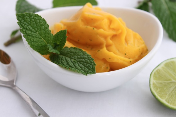 Mango-mojito sorbet - The Fitnessista Mango-mojito sorbet - The Fitnessista