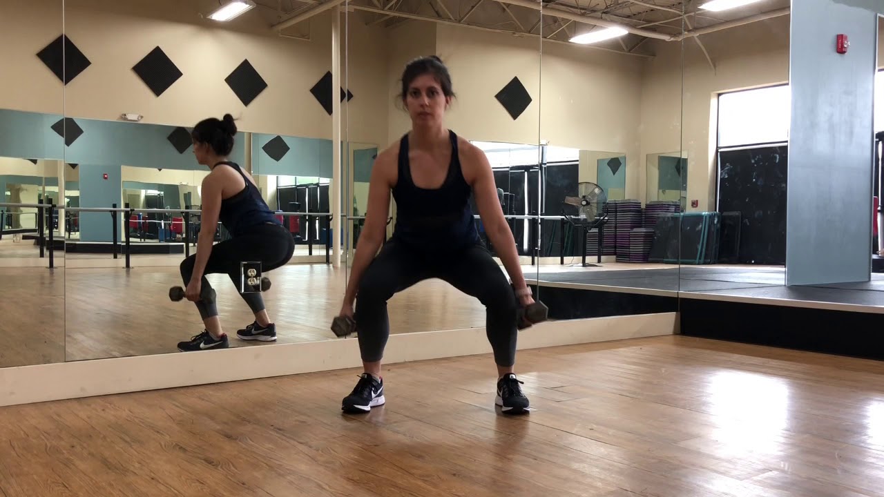 Lunge to Squat HowTo Video and Form Cue The Fitnessista